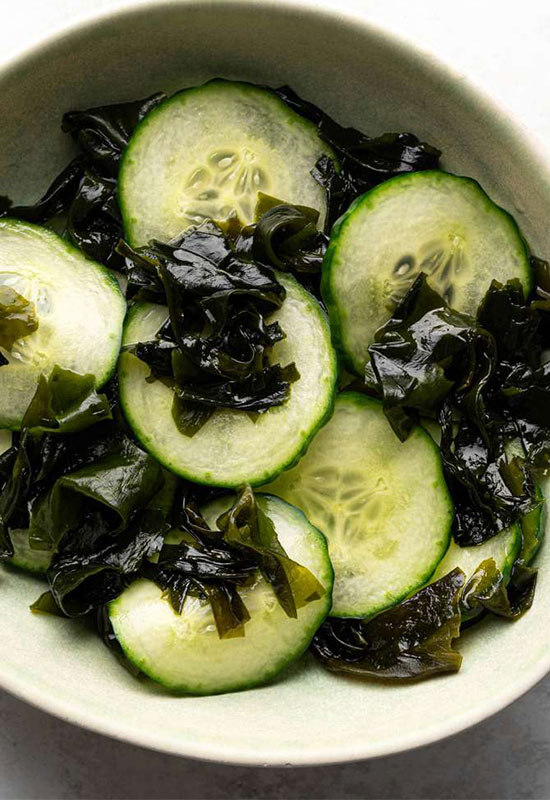 Seaweed Salad with Chicken & Cucumber